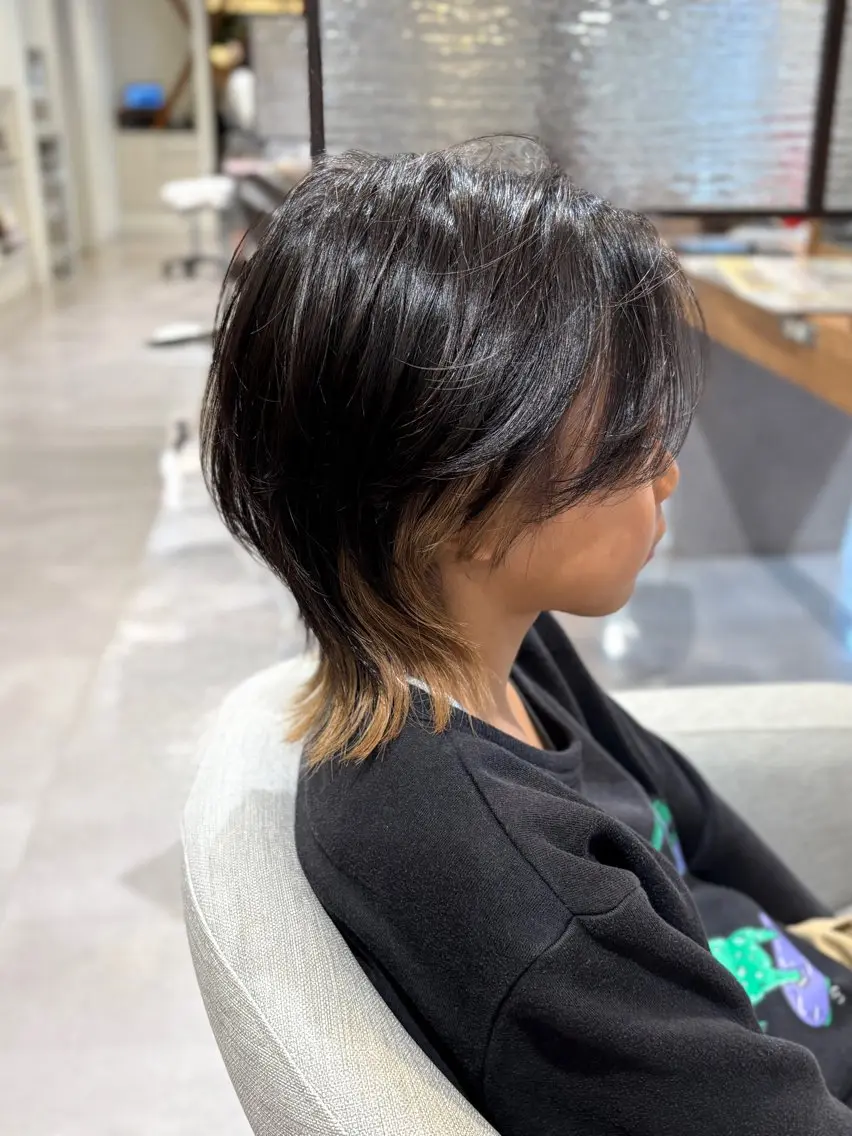 ショート カラー ベージュカラー インナーカラー Zina.金上美玲 ✲Layer✲南船橋のヘアスタイル
