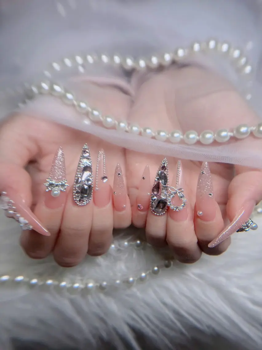 ネイル フレンチネイル ジェルネイル ハロウィン 韓国ネイル マグネットネイル ハンドネイル Hbaby nailのネイルデザイン