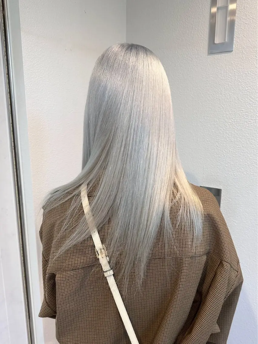 セミロング カラー ヘアアレンジ ヘアカラー トリートメント TAKUMAブリーチ /切りっぱなし🪽のヘアスタイル