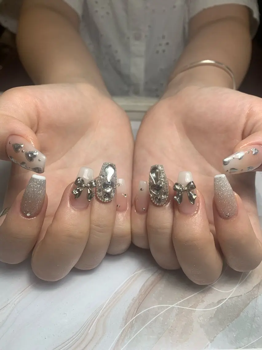 ネイル フレンチネイル ジェルネイル 韓国ネイル マグネットネイル マグネットフレンチ akina nailsのネイルデザイン