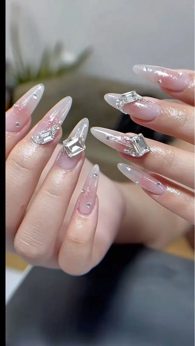 ネイル チークネイル フットネイル フレンチネイル グラデーション 韓国ネイル YUKI NAILのネイルデザイン