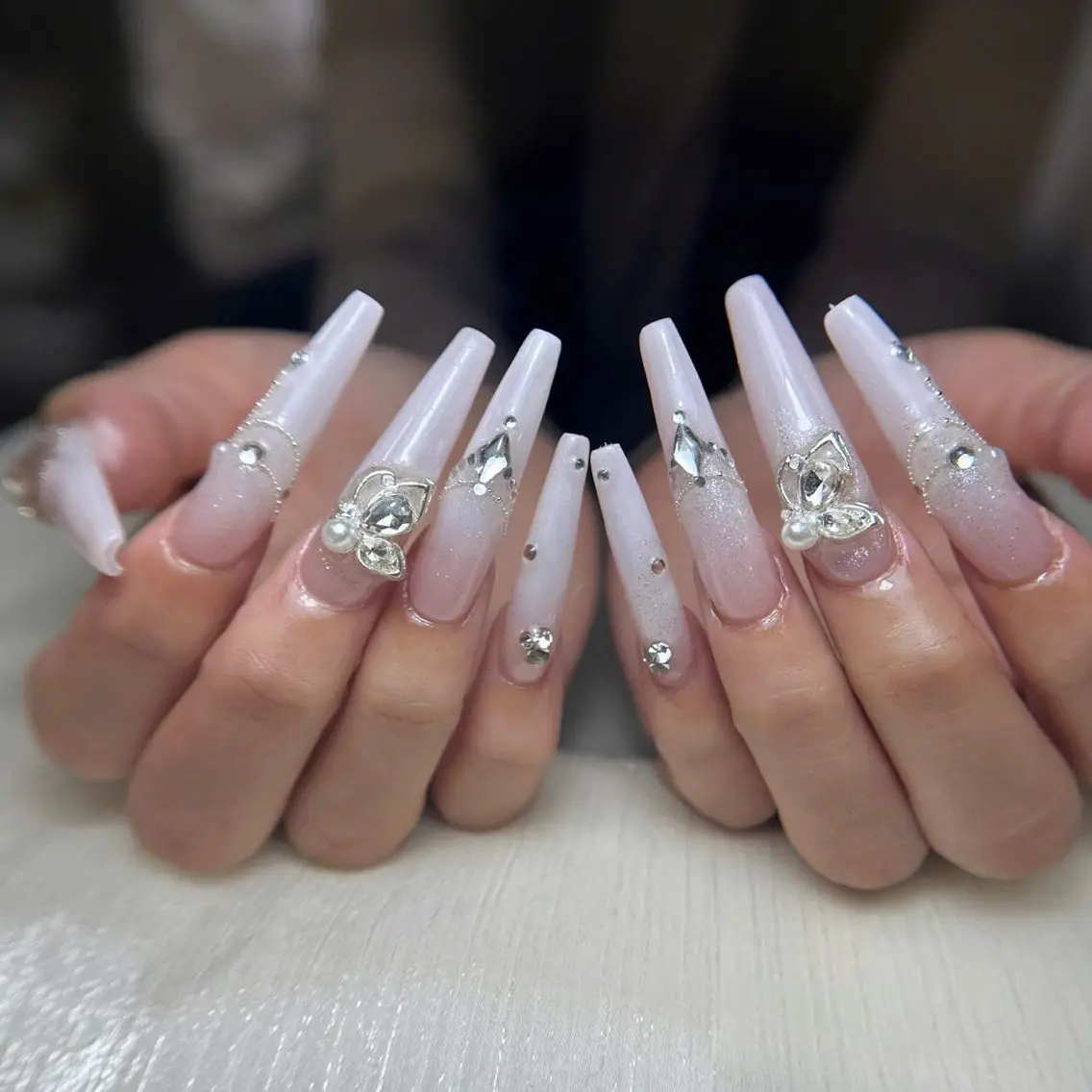 ネイル 長さ出し ジェルネイル 持ち込み オフィスネイル ワンカラーネイル ハンドネイル Michi Nail Staffのネイルデザイン