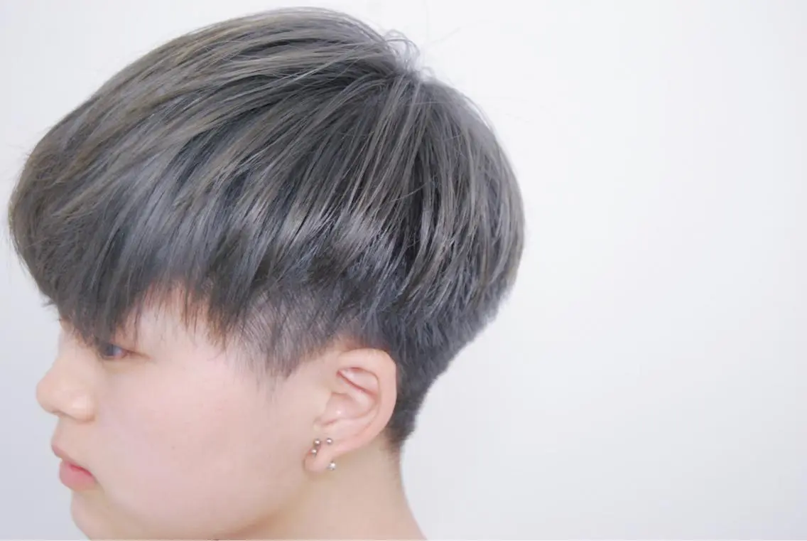 ショート カラー 米山 珠那のヘアスタイル