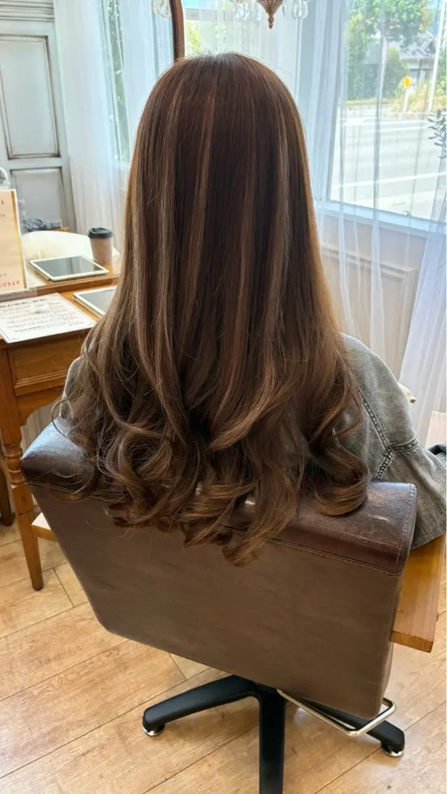 ロング 中見 香織のヘアスタイル
