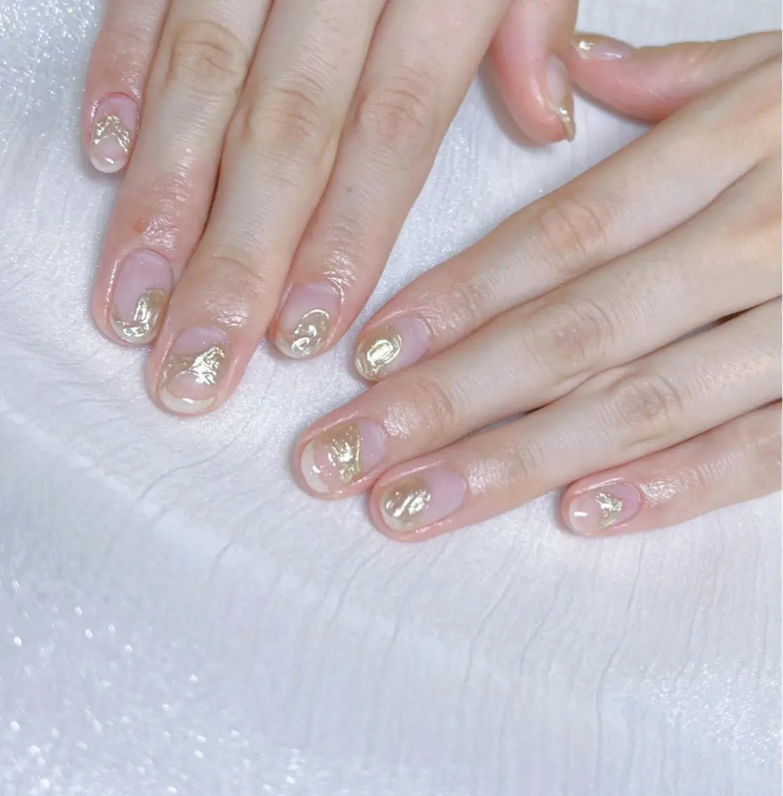 ネイル オーロラネイル フットネイル フレンチネイル ジェルネイル 韓国ネイル ハンドネイル フットネイル 【ENサロン】 Rei🎀Nailのネイルデザイン