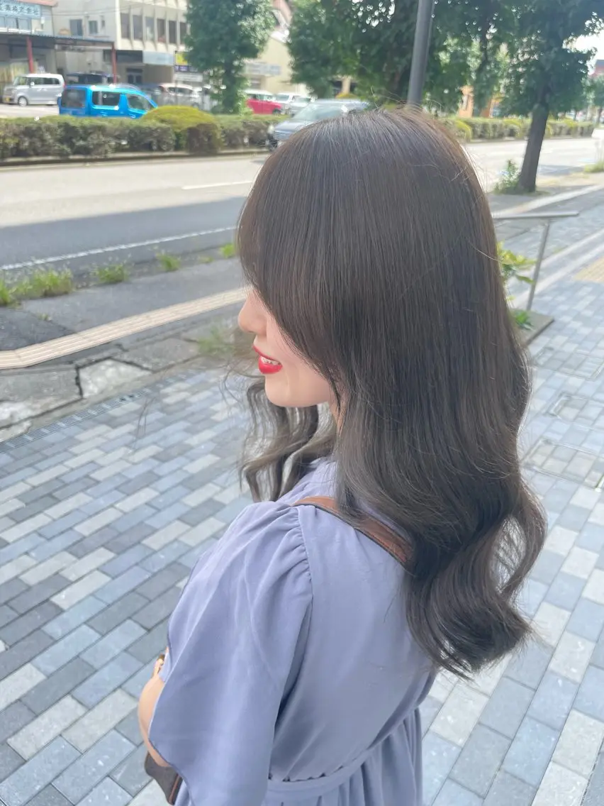 ミディアム カラー グレージュ c& ちはるのヘアスタイル