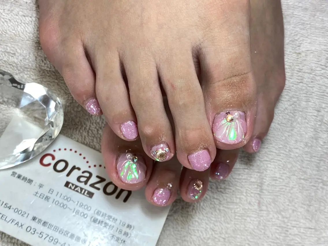 ネイル アートネイル フットネイル ラメ(グリッター) ピンク ネイリスト aicoのネイルデザイン