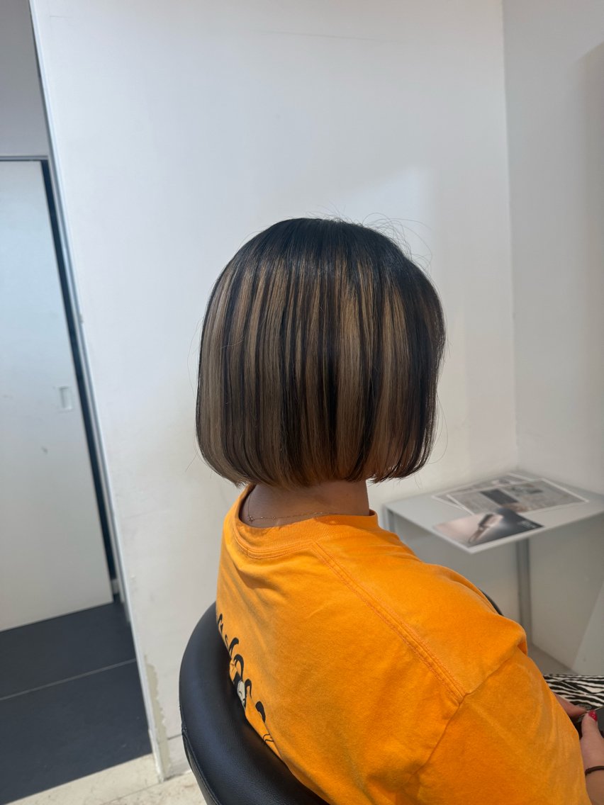 ショート ボブ 藤田 歩夢のヘアスタイル