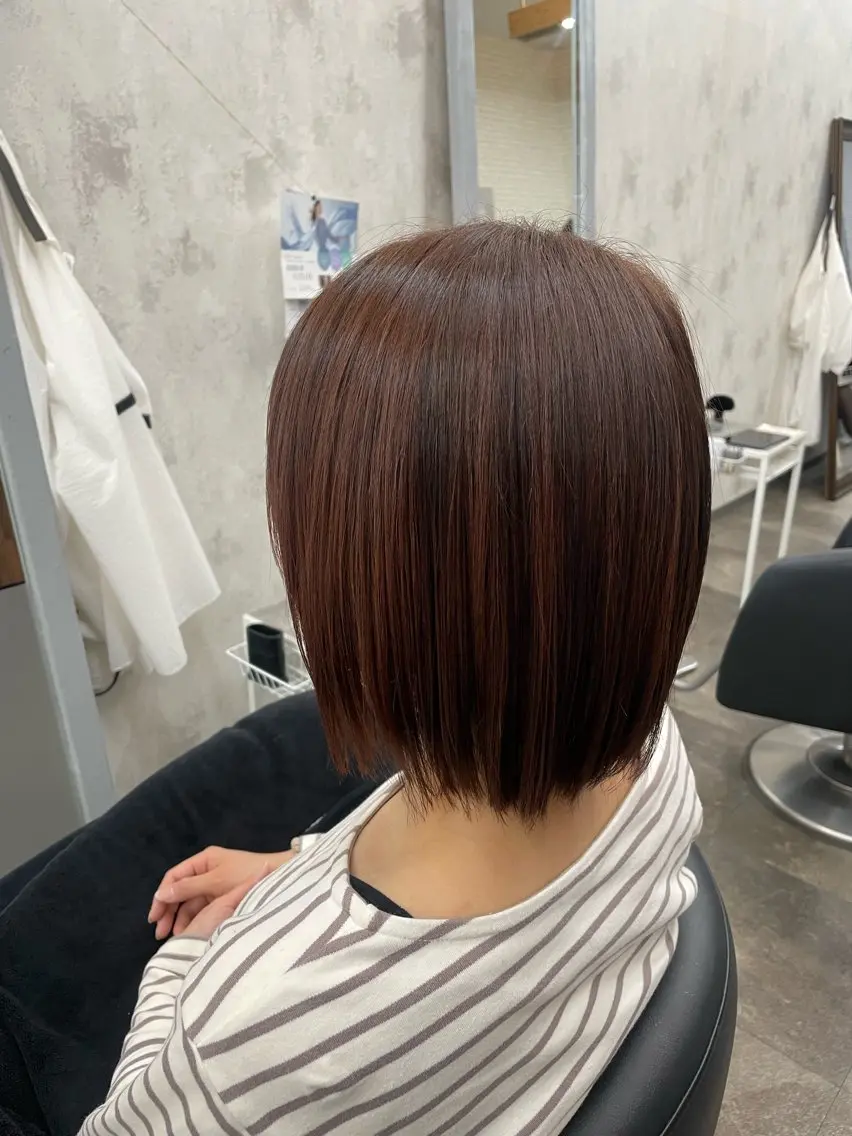 ショート カラー 藤田 麗安のヘアスタイル