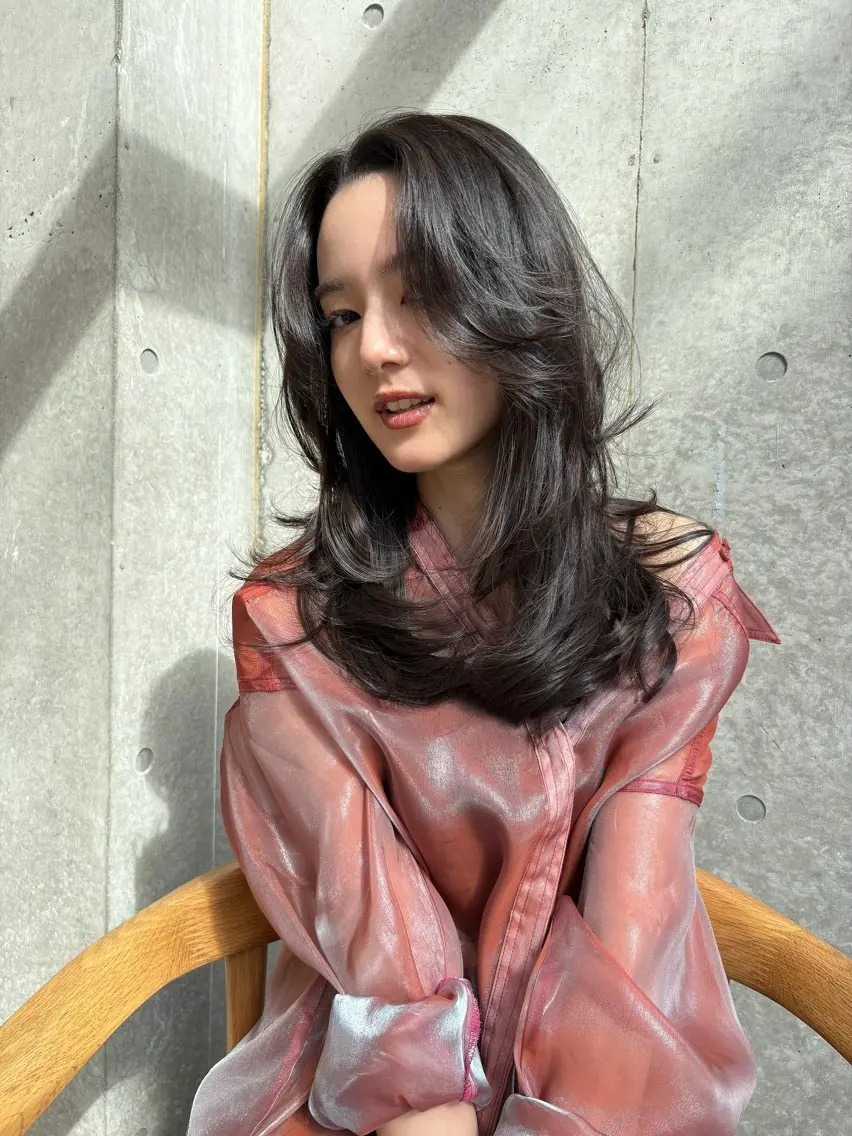 ロング カラー カット ヘアカラー Saki/レイヤー/ 柔らかカラーのヘアスタイル