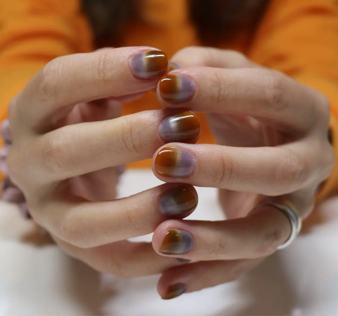 ネイル グラデーション マグネットネイル ニュアンスネイル オレンジ ハンドネイル Baku Nailsのネイルデザイン