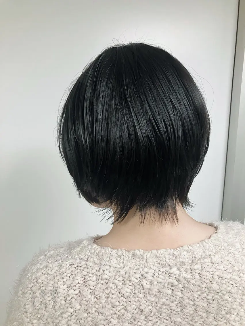 ショート 似合わせカット ショートヘア ウルフカット fumika推しカラ ー/デザインカラーのヘアスタイル