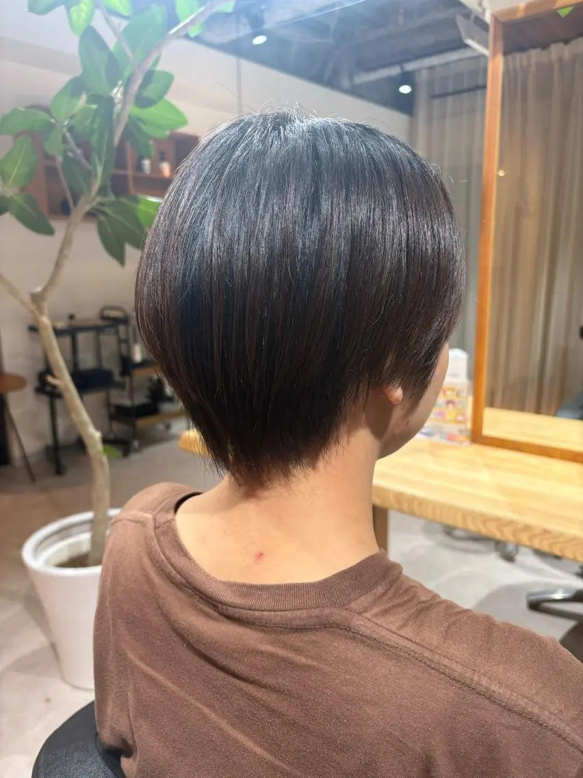 ショート カット aina / n.w.hのヘアスタイル
