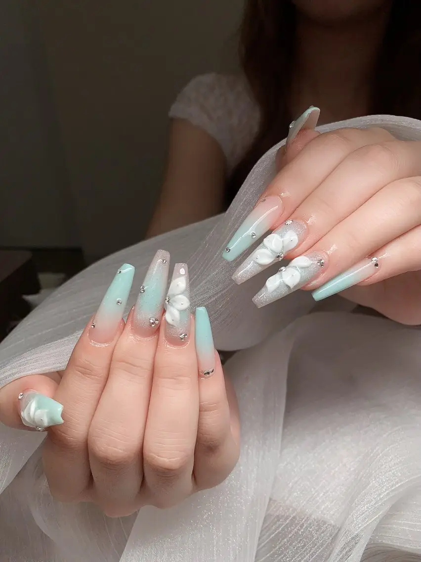 ロング ハンドネイル あい 小森のネイルデザイン