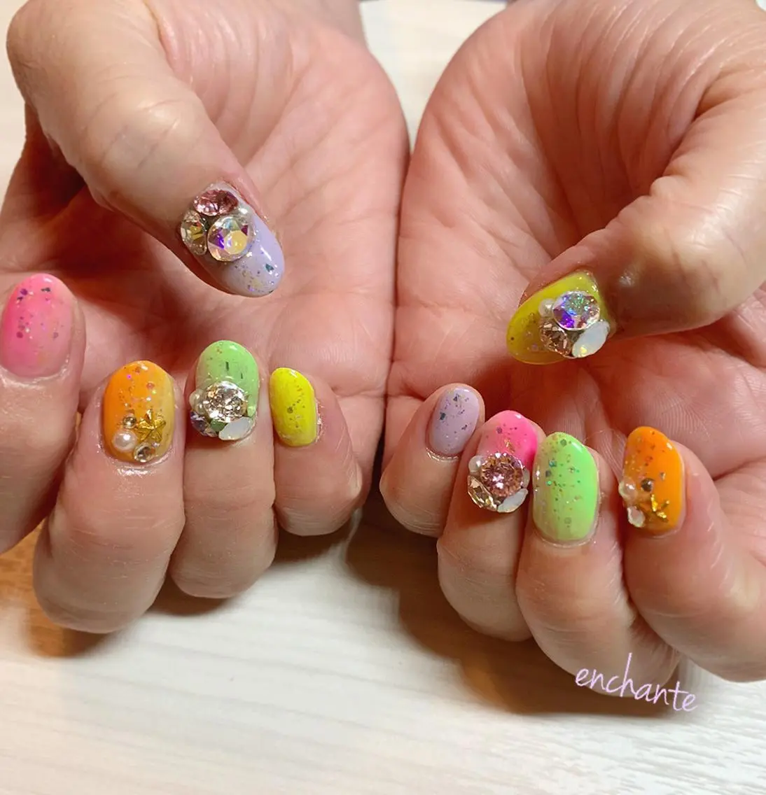 ネイル enchante 自由が丘のマツエク・マツパデザイン