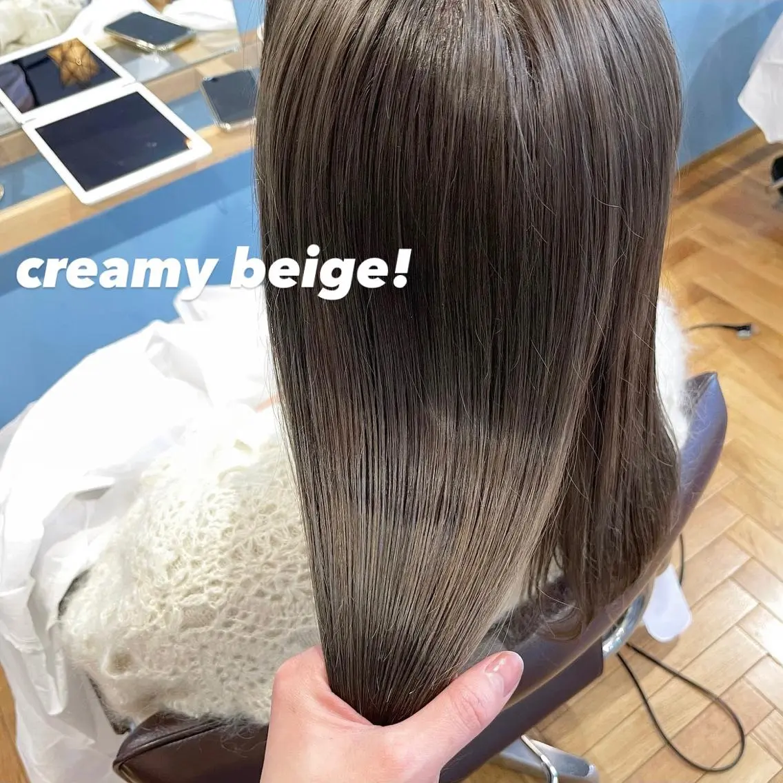 ミディアム カラー パーマ ヘアアレンジ ネイル マツエク・マツパ ベージュカラー トレンド眉🌈✨ arisaの眉毛・アイブロウイメージ
