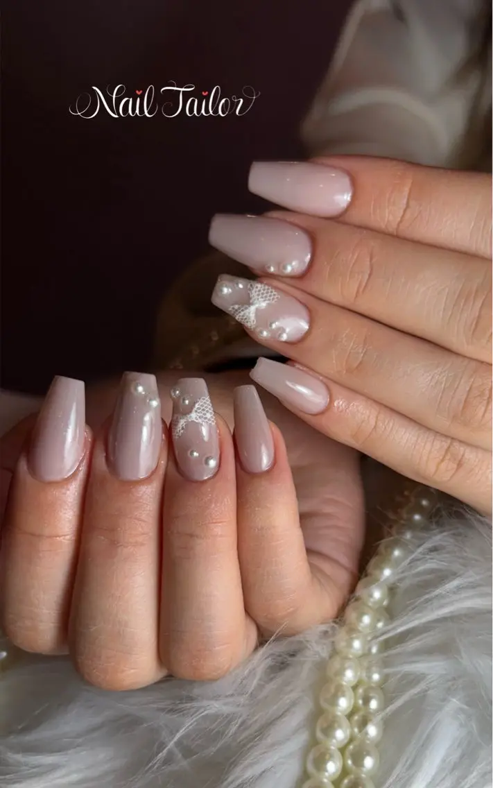 ネイル 長さ出し レース ワンカラーネイル リボン ブライダルネイル ハンドネイル NailTailor ネイルテイラーのネイルデザイン
