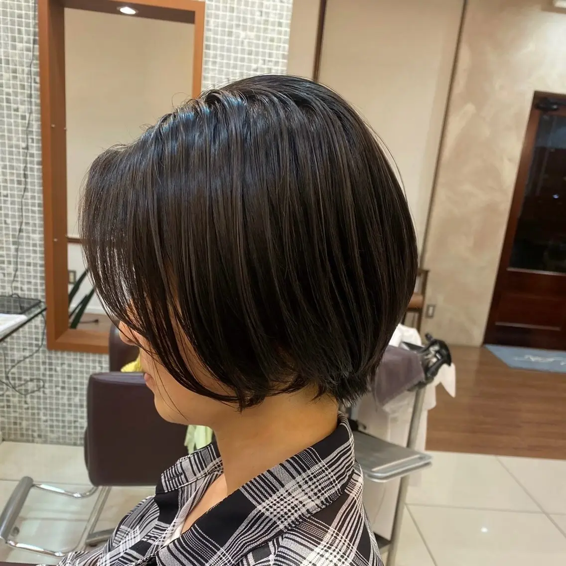 ショート 林 莉瑠のヘアスタイル