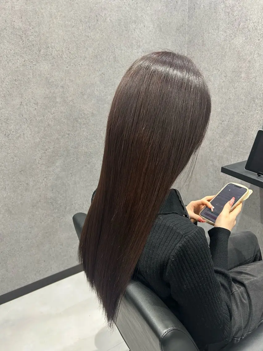 ロング 佐野 彩音のヘアスタイル