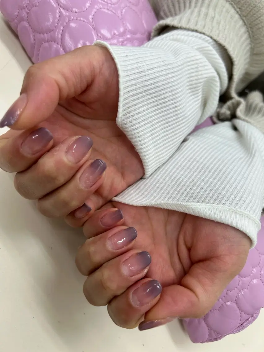 ネイル グラデーション N. kurumiのネイルデザイン