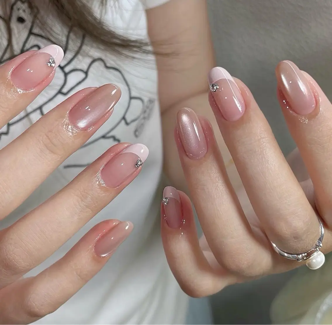 ネイル フットネイル フレンチネイル グラデーション 氷ネイル・うるうるネイル 韓国ネイル ハンドネイル Mixx Nail_ Studioのネイルデザイン