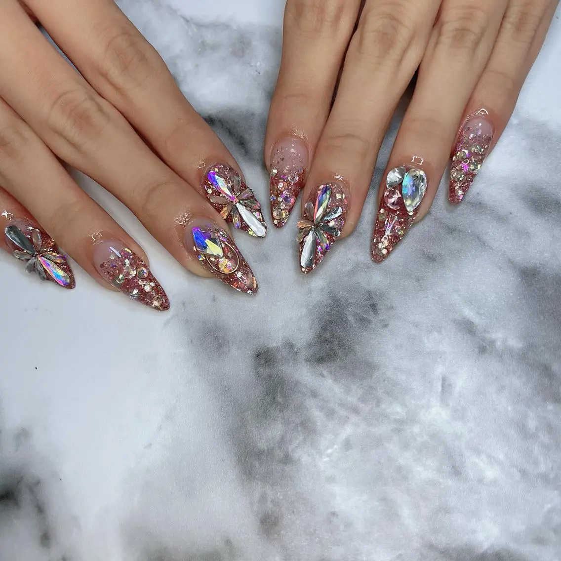 ネイル ハンドネイル Kayo 💅のネイルデザイン