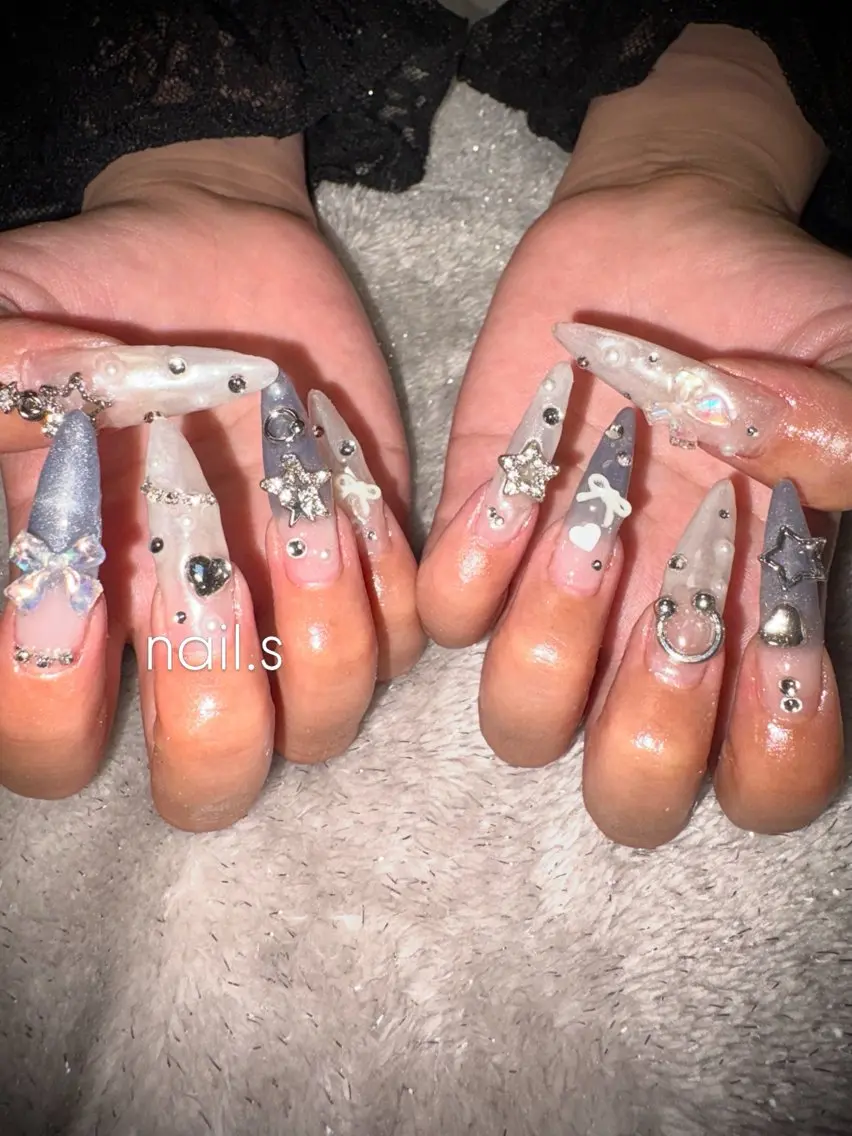 ネイル ブルー 長さ出し グラデーション ロングネイル マグネットネイル ハンドネイル nail.s misatoのネイルデザイン
