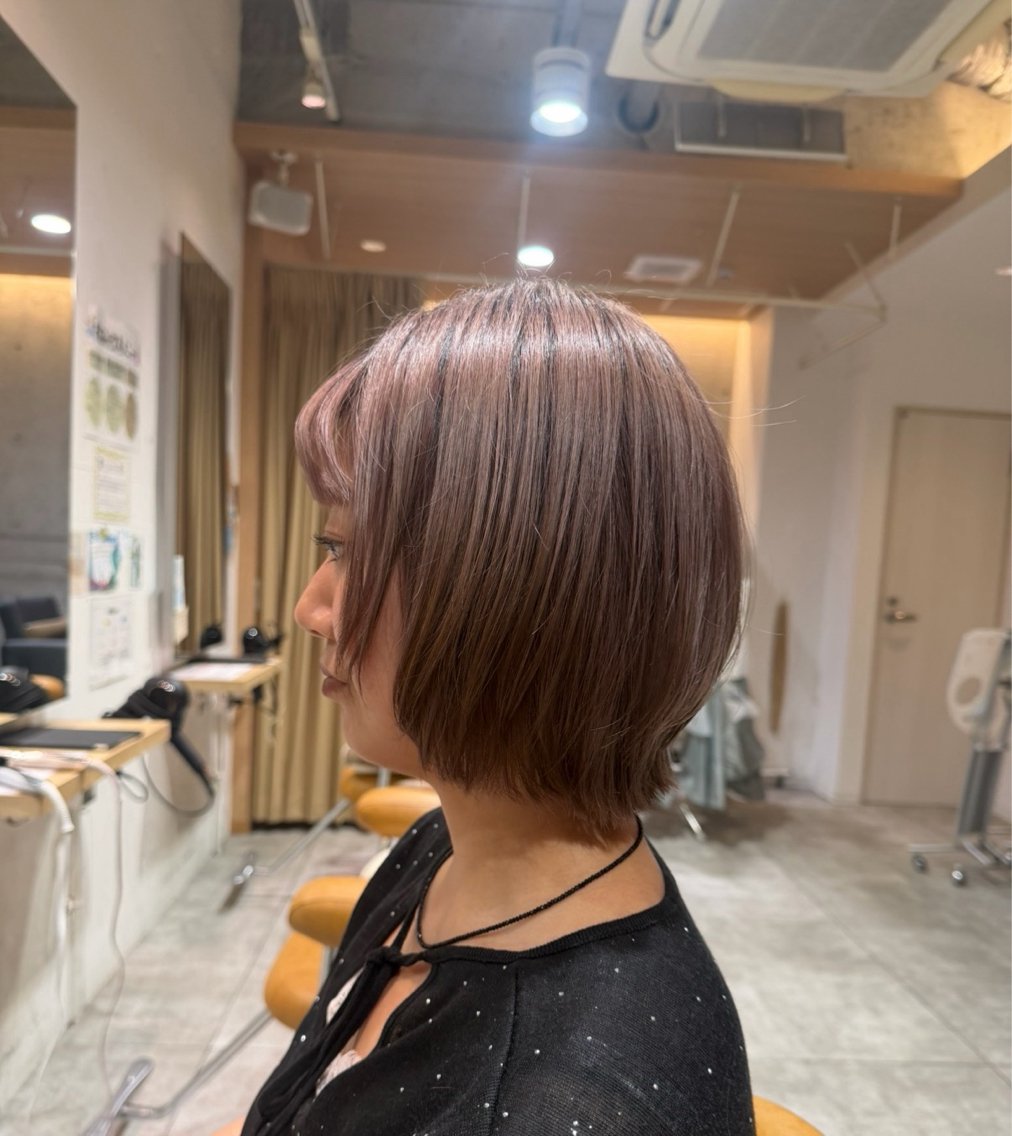 ショート カット 小西 舞依のヘアスタイル