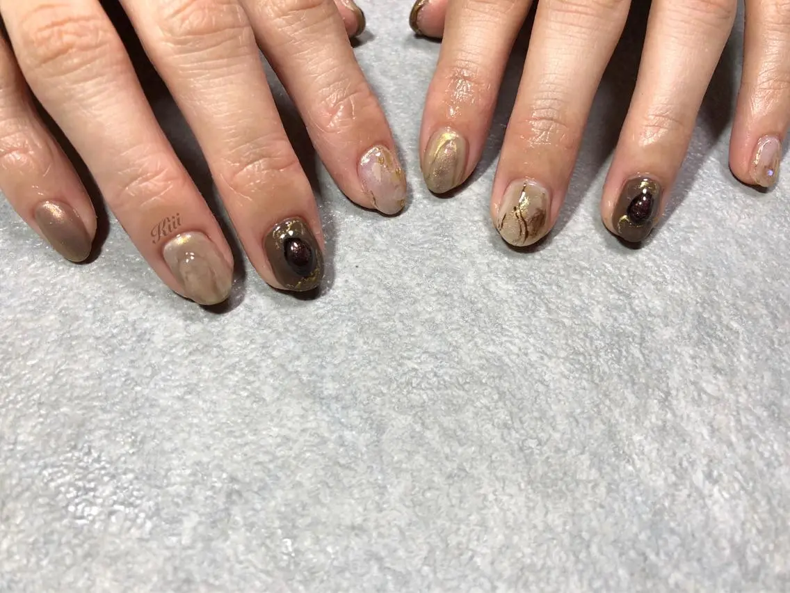 ネイル ハンドネイル フットネイル kiii.__ ✴︎*のネイルデザイン