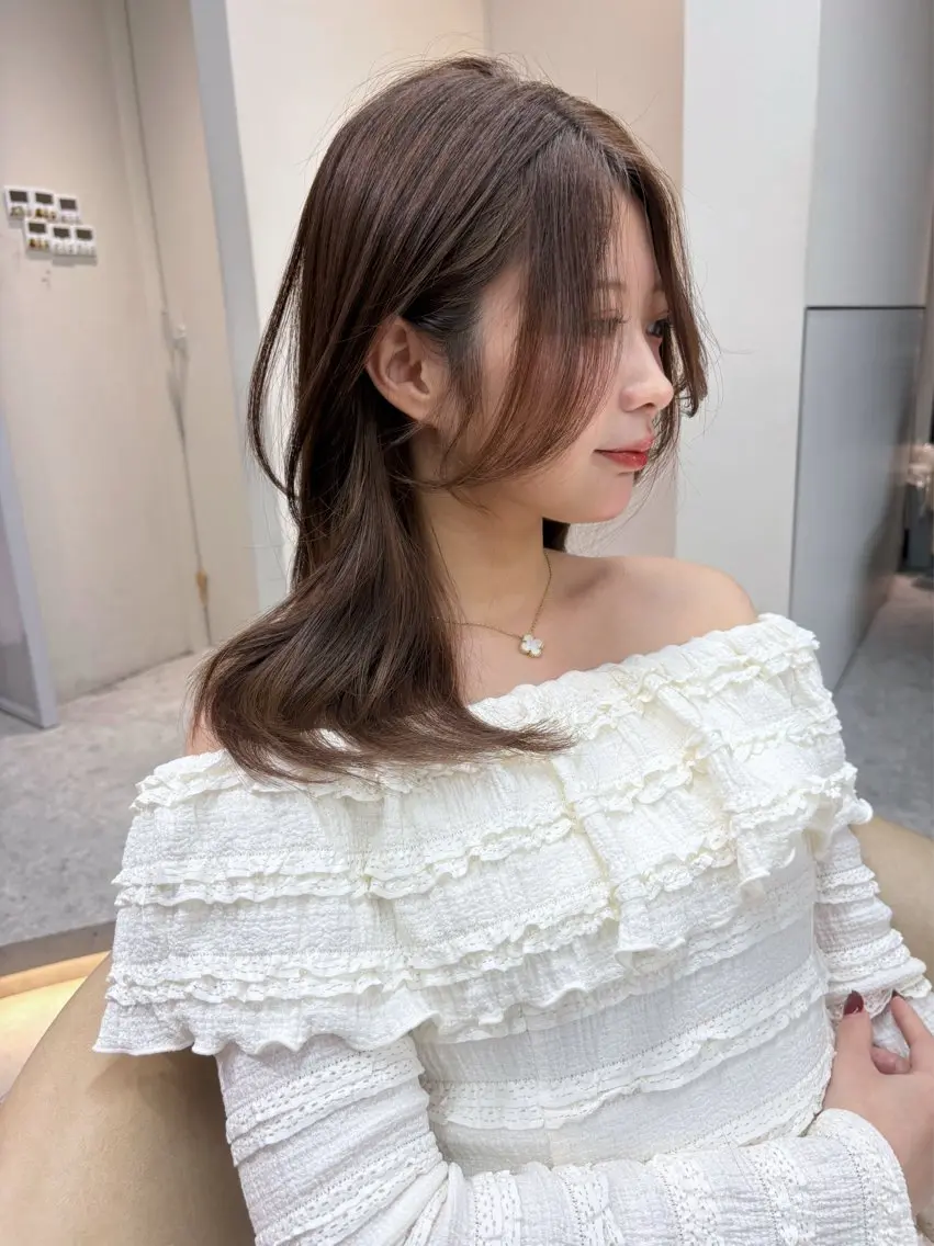 ミディアム カット ヘアカラー トリートメント 福岡縮毛矯正✨️ ストレート 向井和輝のヘアスタイル