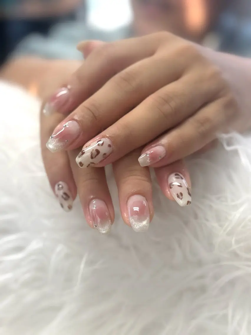 ネイル ハンドネイル i. micaのネイルデザイン