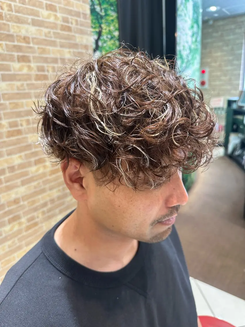 ショート パーマ メンズ メンズパーマ 波巻きパーマ 💈メンズ特化 美容師サキ💈のヘアスタイル