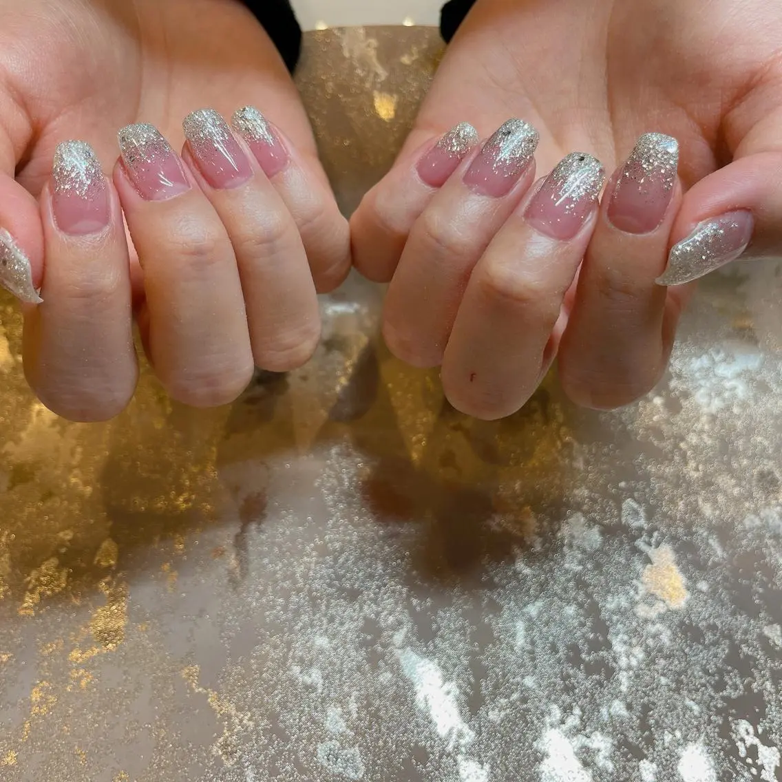 ネイル キラキラネイル ラメ(グリッター) ラメグラデーション ハンドネイル RANUN nailのネイルデザイン