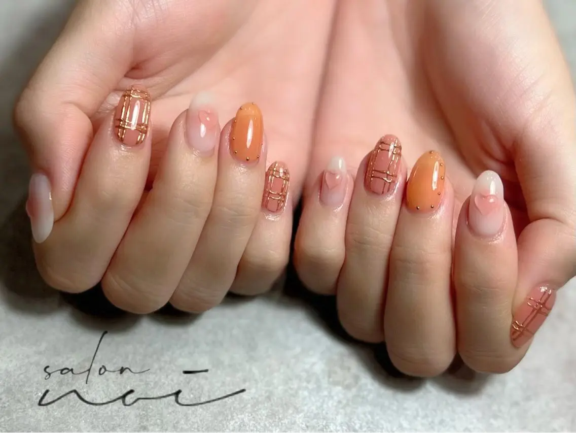 ネイル チークネイル ハンドネイル salon noiのネイルデザイン