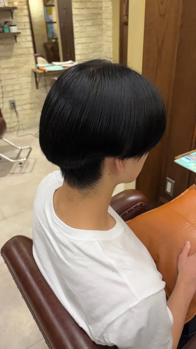 メンズ モネ｜CLUTCH メンズカットカラーのヘアスタイル