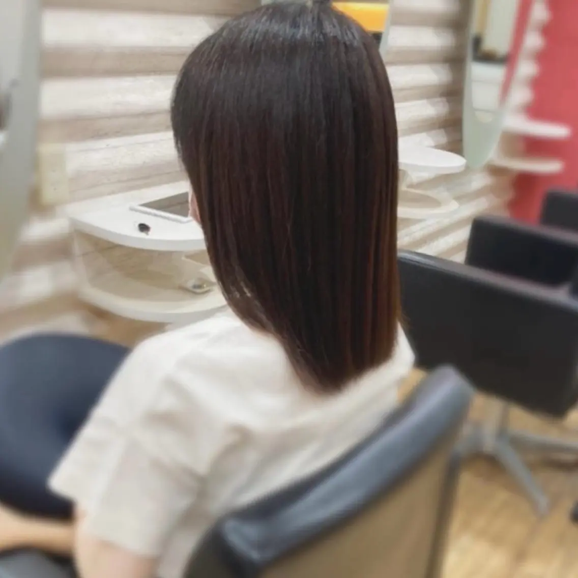 セミロング カラー 髪質改善 カット トリートメント KON|ごまかさない 艶。酸熱×精密カットのヘアスタイル