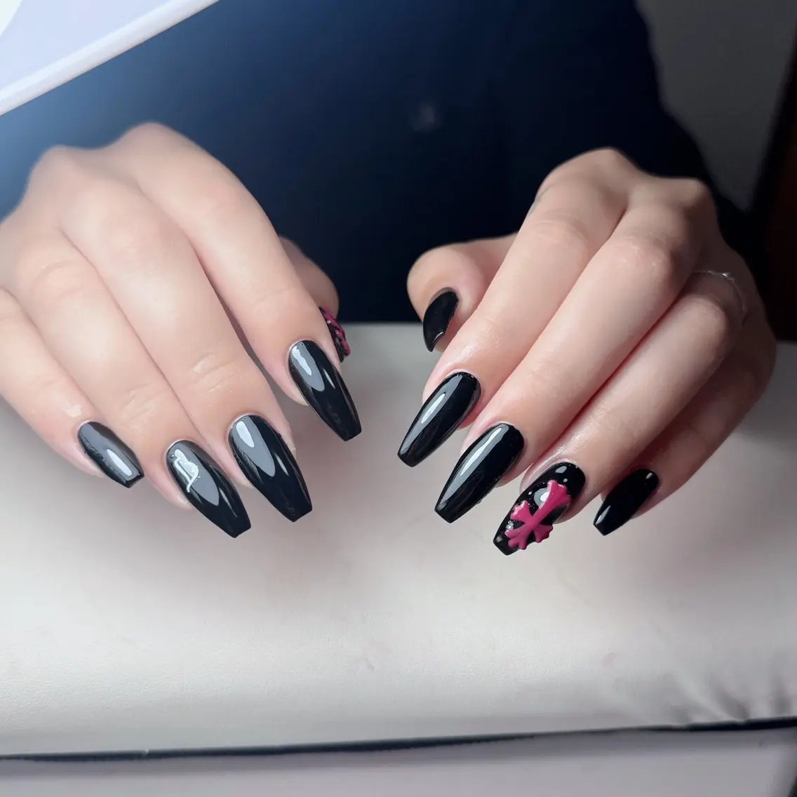 ネイル チークネイル フレンチネイル グラデーション 韓国ネイル マグネットネイル ハンドネイル Hana Nailのネイルデザイン