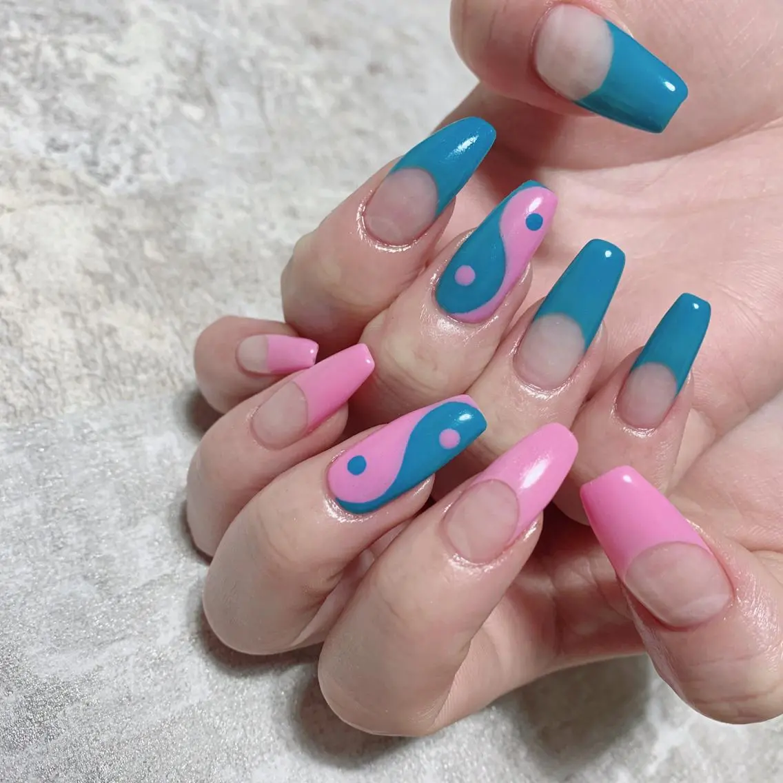 ネイル ハンドネイル nail room シュレムのネイルデザイン