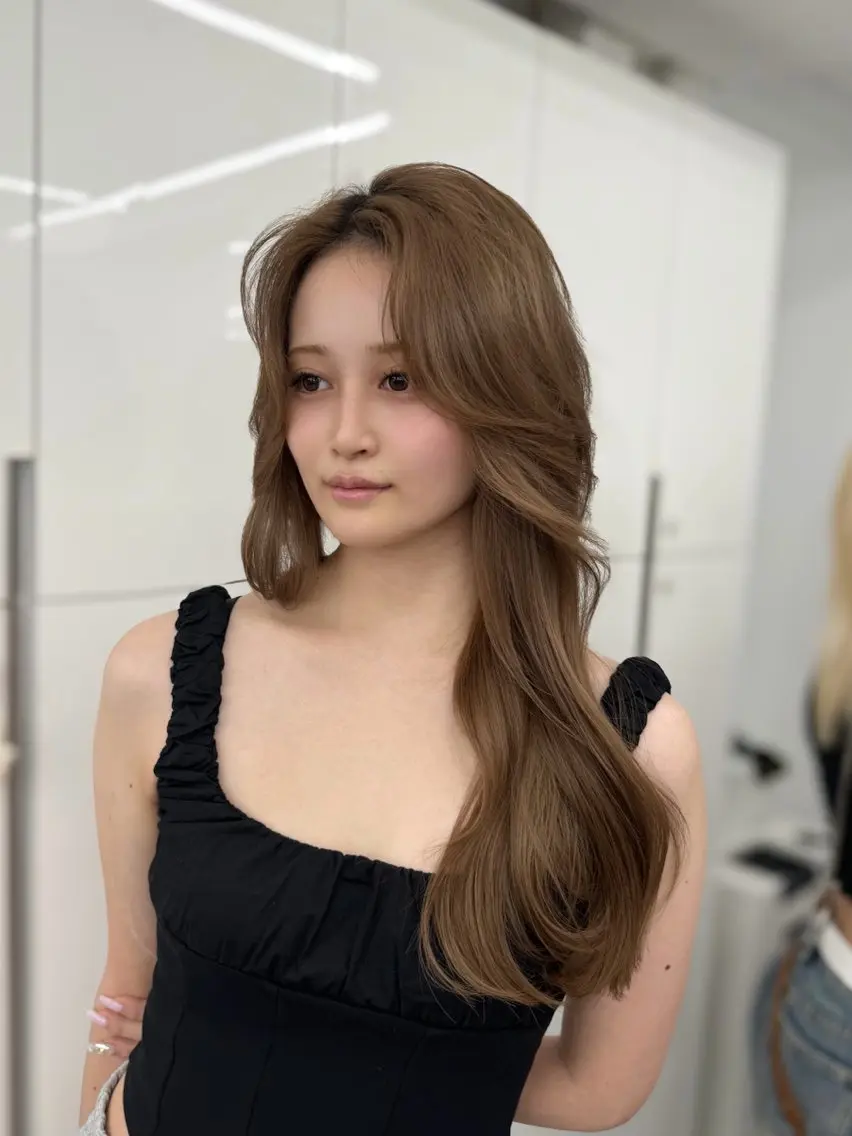 ロング カラー カット ヘアカラー トリートメント 顔まわりの神様✨ 透明感カラー藤嶋秀幸のヘアスタイル