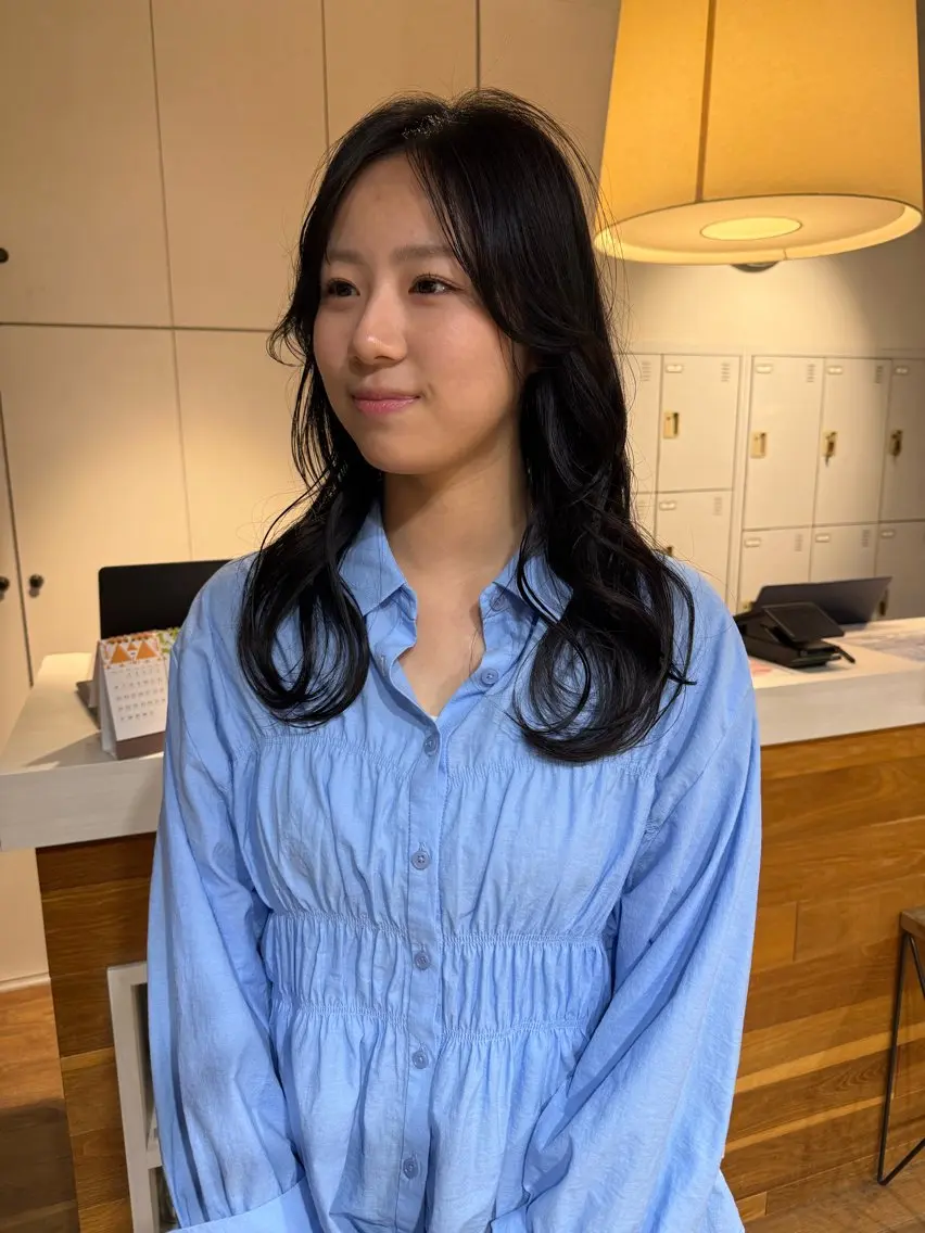 ロング レイヤーカット トリートメント カット トリートメント 松本  夏海のヘアスタイル