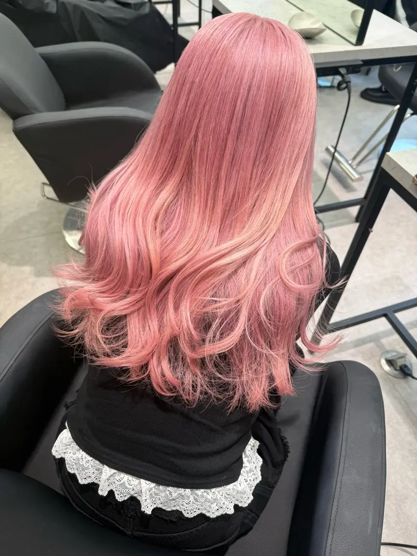 ロング カラー ヘアアレンジ ピンクカラー ツヤ髪 透明感カラー ゆいなのヘアスタイル