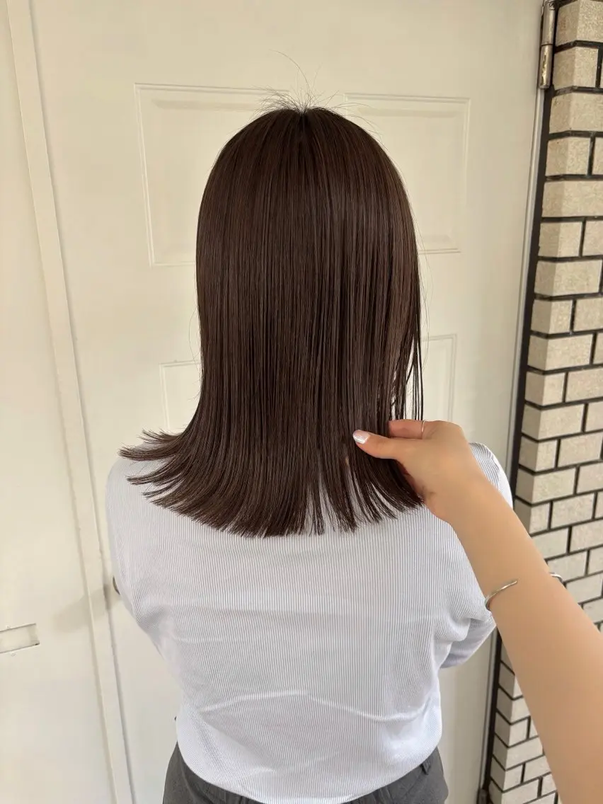 ミディアム カラー ヘアカラー トリートメント 縮毛矯正ボブ&顔まわ レイヤー♡TOMOEのヘアスタイル