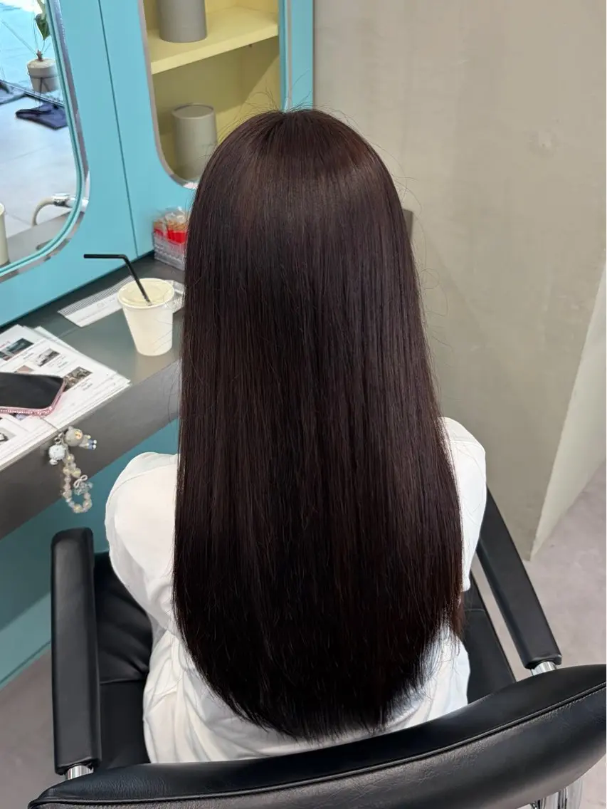 ロング 切りっぱなしボブ ボブ 顔まわりレイヤー 顔周りカット 髪質改善 kyon🎀 透明感カラー/西梅田のヘアスタイル