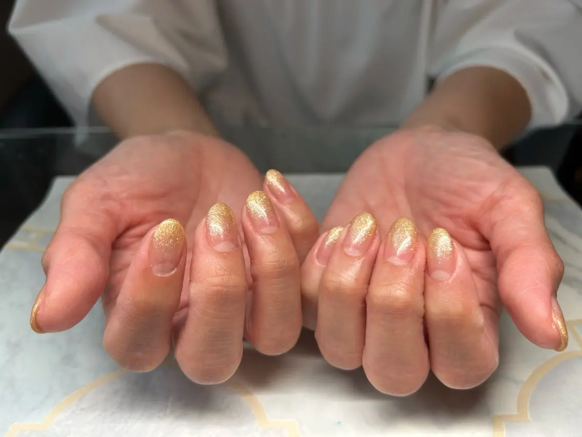 ネイル グラデーション ハンドネイル Lisa’s Salonのネイルデザイン
