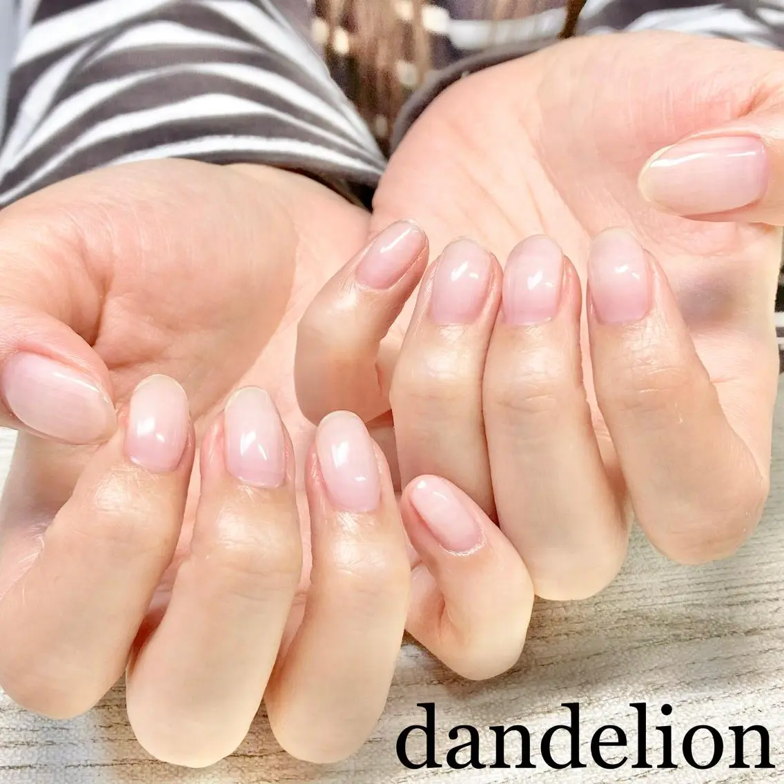 ネイル ハンドネイル ハンドケア dandelion ダンデライオンのネイルデザイン