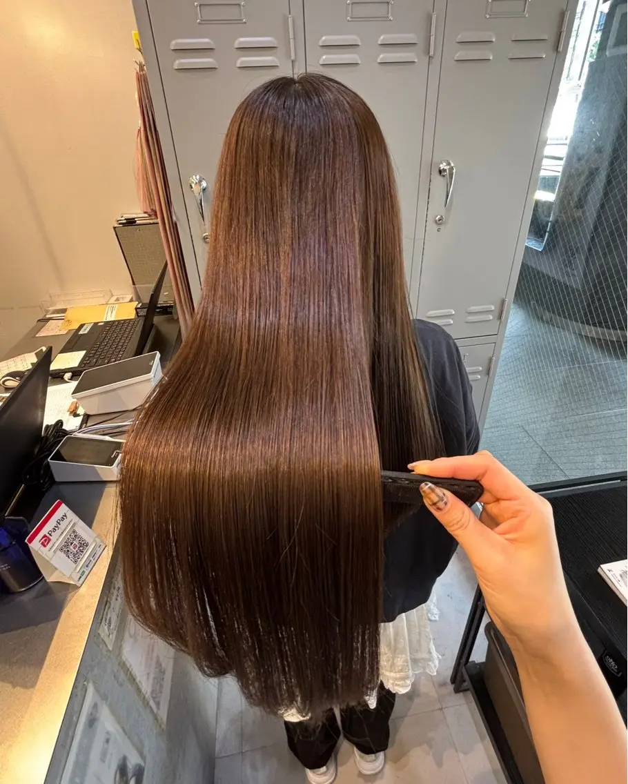 ロング カラー ブリーチ ブラウンカラー 透明感カラー マロンブラウン ブリーチなしカラー カット ヘアカラー レイヤーカット/ 暗髪カラー🧸ナシコのヘアスタイル