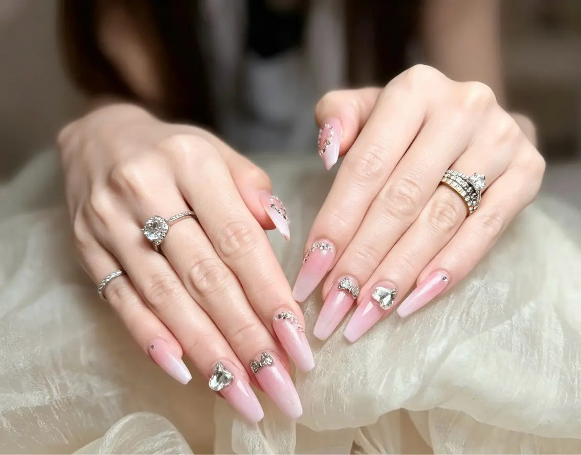 ネイル 長さ出し 持ち込み ネイルチップ ハンドネイル LUNE NAIL 【NEW OPEN】のネイルデザイン