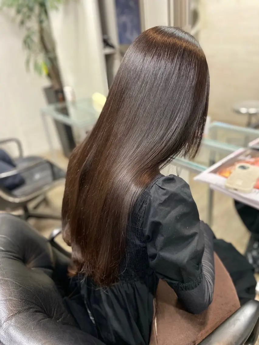 ロング カラー くせ毛 山下 穂嘉のヘアスタイル