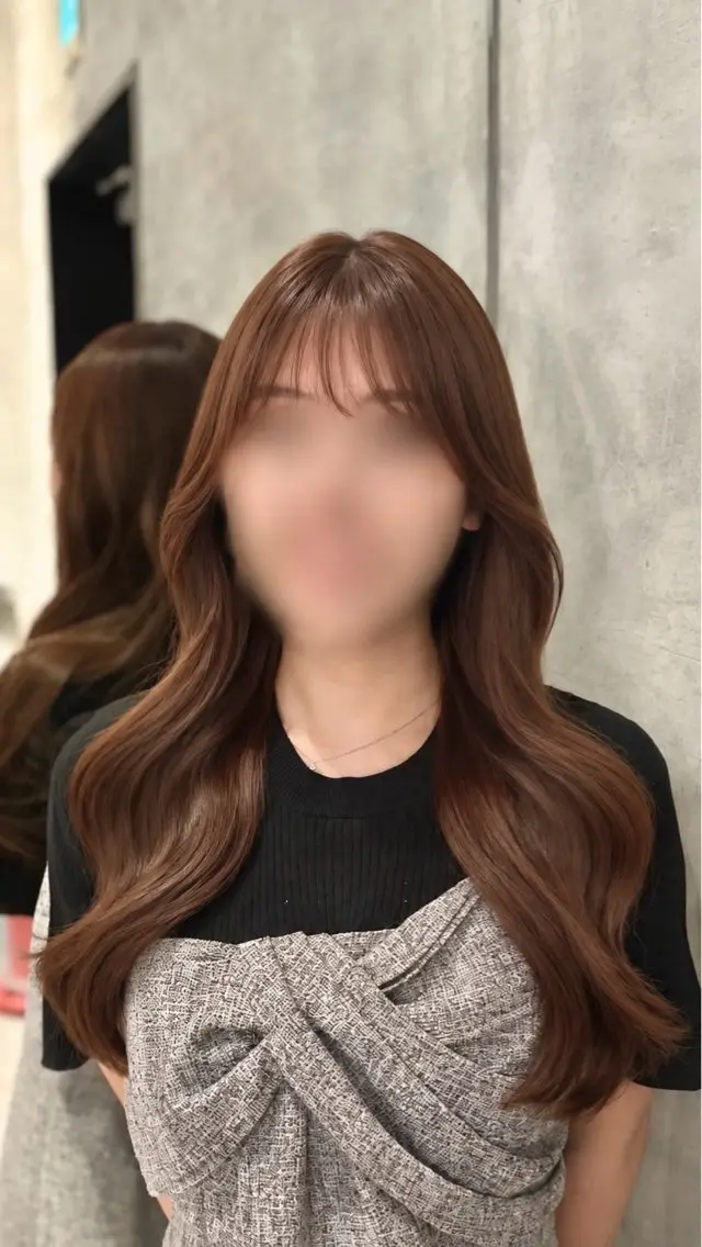 ロング カラー ヘアアレンジ ブリーチ ボルドーカラー ブラウンカラー カシス 透明感カラー 縮毛矯正 トリートメント 🎈ブリーチなし暖色 カラー/レッド/ゆいのヘアスタイル
