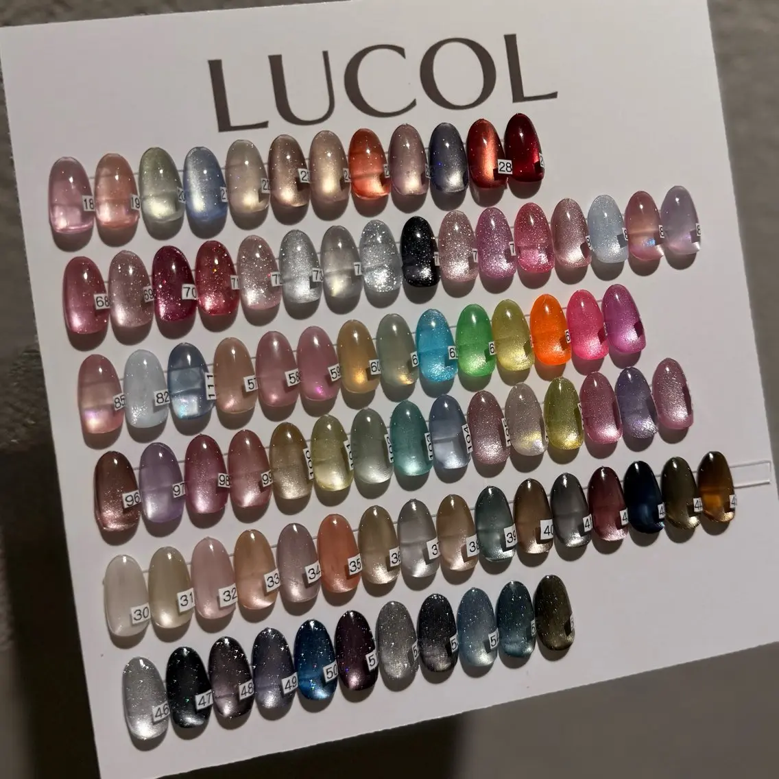ネイル フラッシュネイル マグネットネイル フットネイル LUCOL madoのマツエク・マツパデザイン